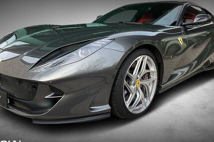 Ferrari 812 34.400 km 299.990 € Radebeul 01445