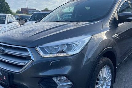 Ford Kuga 72.600 km 17.500 &euro; Villingen-Schwenningen 78052
