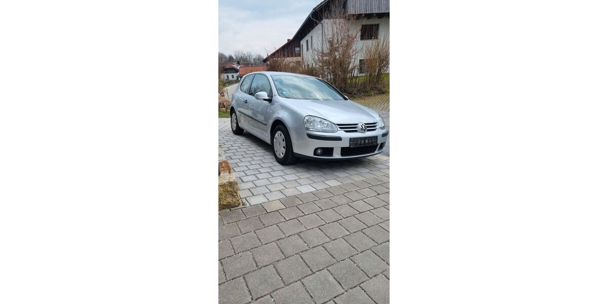 VW Golf 121.000 km 1.799 &euro; Passau 94036