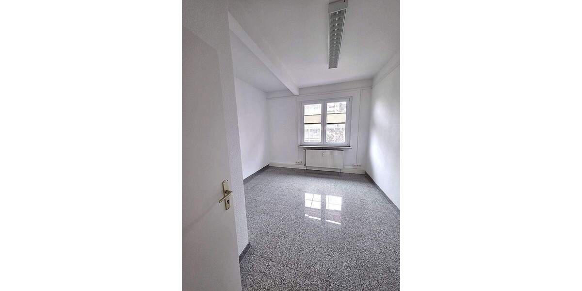 Mehrfamilienhaus, Wohnhaus Hanau Innenstadt - 4 Zimmer, 72 m&sup2;, 950&euro; | Angebot:24823660