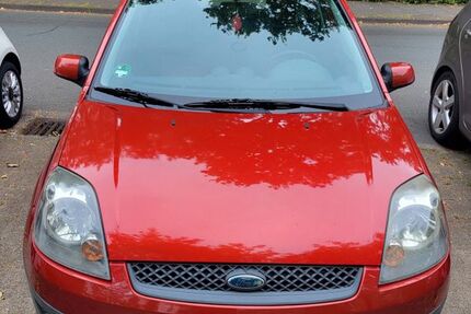 Ford Fiesta 109.300 km 2.750 &euro; Münster 48161