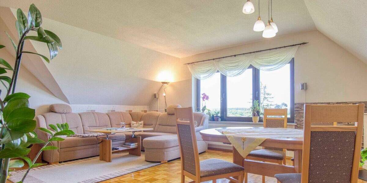 Etagenwohnung Demmin - 3 Zimmer, 81 m&sup2;, 97.450&euro; | Angebot:26117996