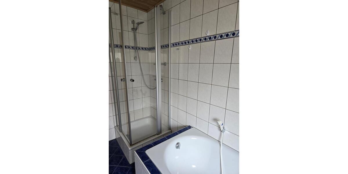 Bungalow Berschweiler bei Baumholder - 7 Zimmer, 148 m&sup2;, 329.000&euro; | Angebot:27146237
