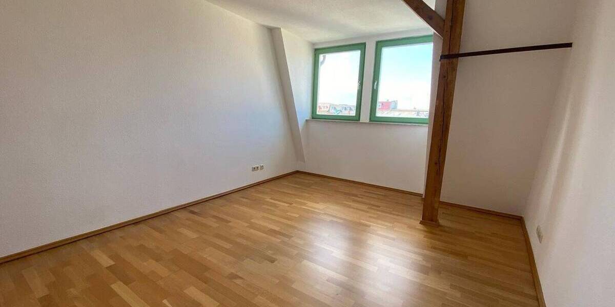 Etagenwohnung Stralsund Frankenvorstadt - 2 Zimmer, 65 m&sup2;, 620&euro; | Angebot:26244328