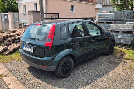 Ford Fiesta 73.936 km 2.000 &euro; Erfurt 99090