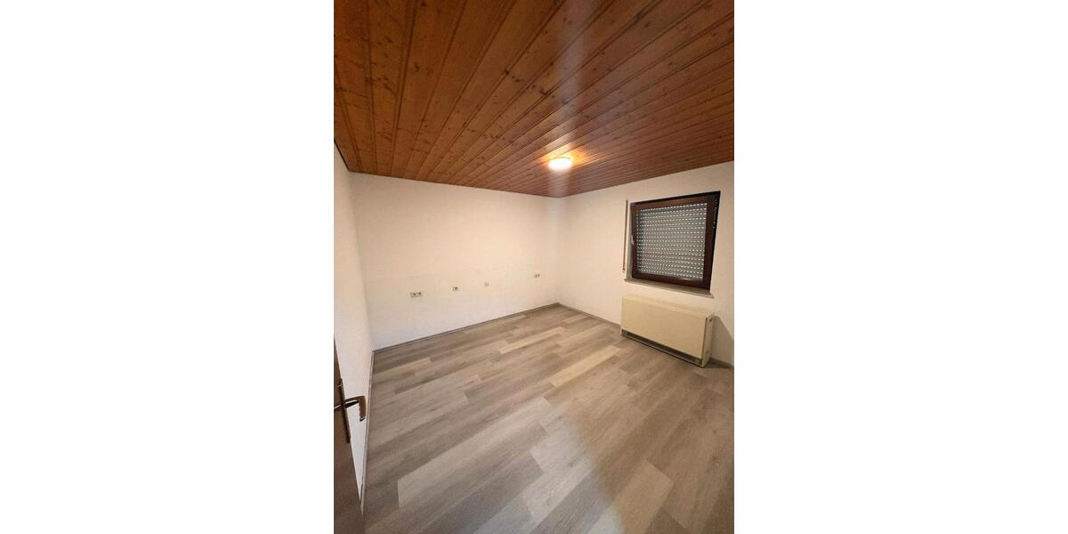 Erdgeschoßwohnung Sersheim - 2 Zimmer, 40 m&sup2;, 650&euro; | Angebot:26615317