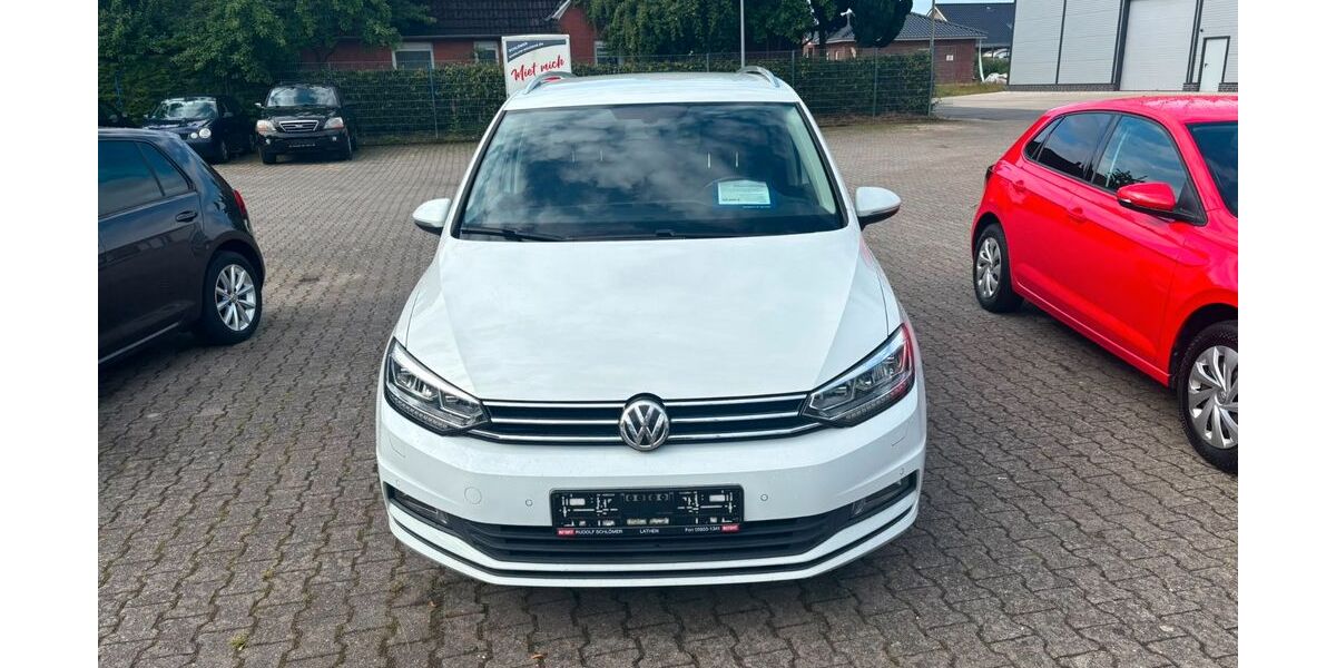 VW Touran 131.800 km 15.250 &euro; Lathen 49762