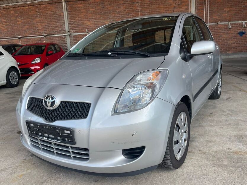 Toyota Yaris 147.660 km 4.999 € Herbolzheim 79336