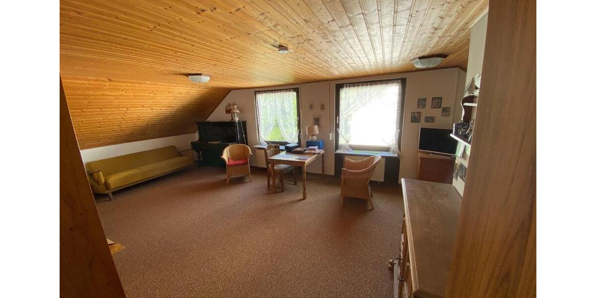 Einfamilienhaus Siegen Dillnhütten - 11 Zimmer, 263 m&sup2;, 495.000&euro; | Angebot:27078551