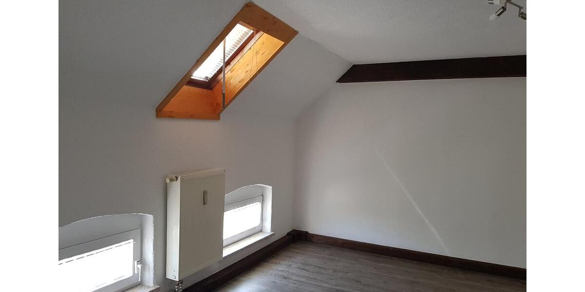 Etagenwohnung Neustadt in Sachsen - 2 Zimmer, 75 m&sup2;, 450&euro; | Angebot:26185908