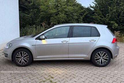 VW Golf 142.800 km 8.599 &euro; Braunschweig 38120