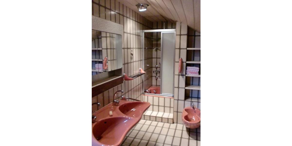 Dachgeschoßwohnung Schloß Holte-Stukenbrock Stukenbrock - 3 Zimmer, 65 m&sup2;, 590&euro; | Angebot:25394224