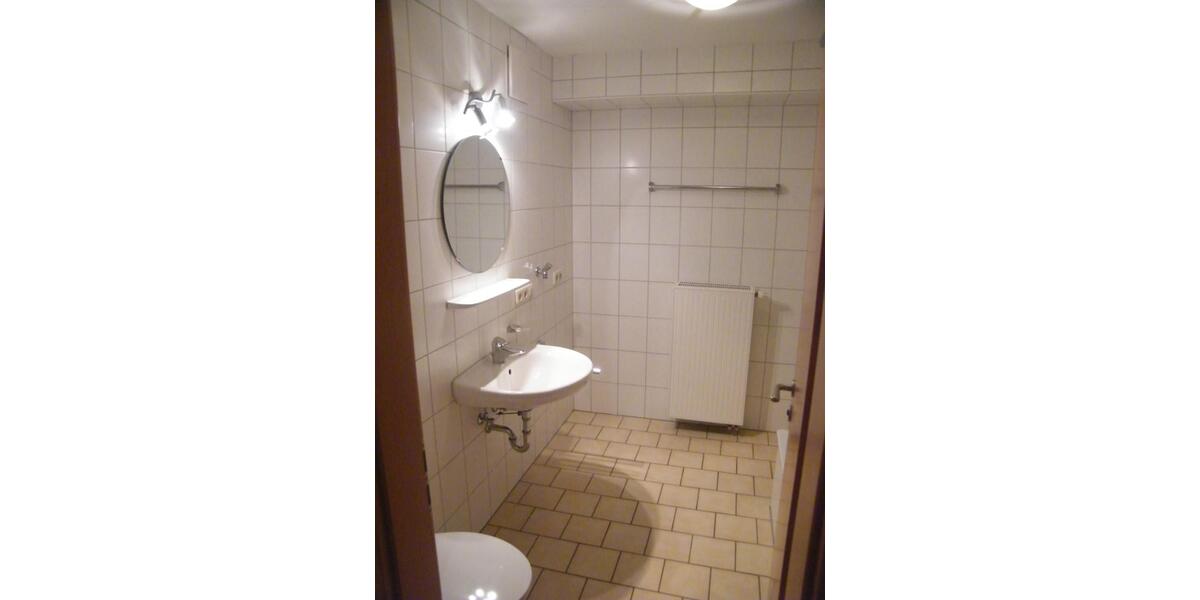 Etagenwohnung Nördlingen - 2 Zimmer, 65 m&sup2;, 330&euro; | Angebot:26317532