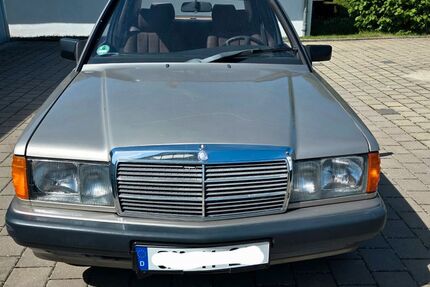 Mercedes-Benz 190 243.177 km 2.400 &euro; Göttingen 37085