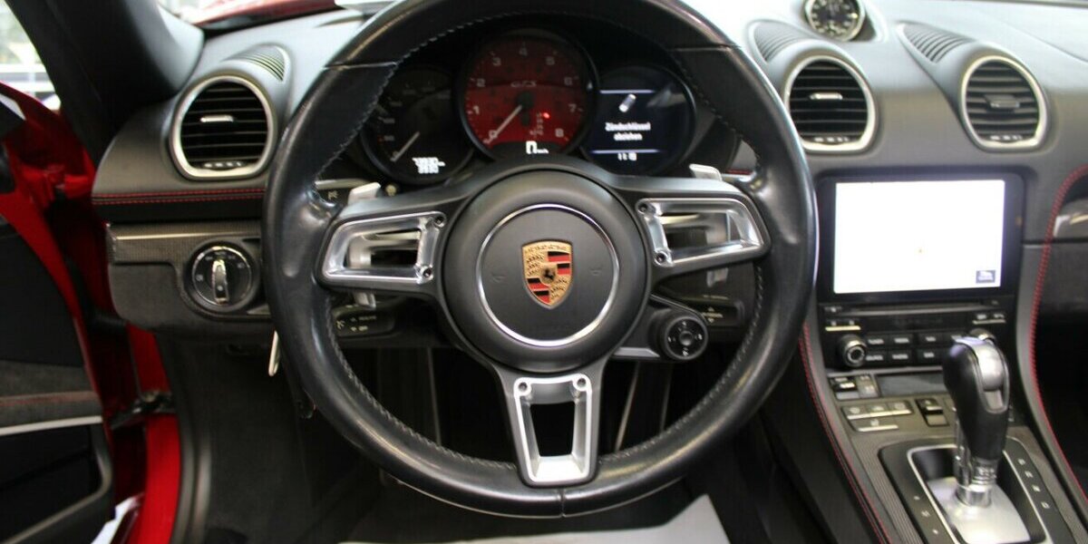 Porsche Boxster 718 GTS Sport-/AGA/Chrono/Design 73.299 km 61.480 € Euskirchen 53881