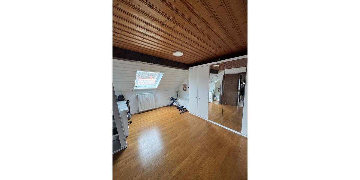 Dachgeschoßwohnung Gersheim - 2 Zimmer, 89 m&sup2;, 700&euro; | Angebot:25653149