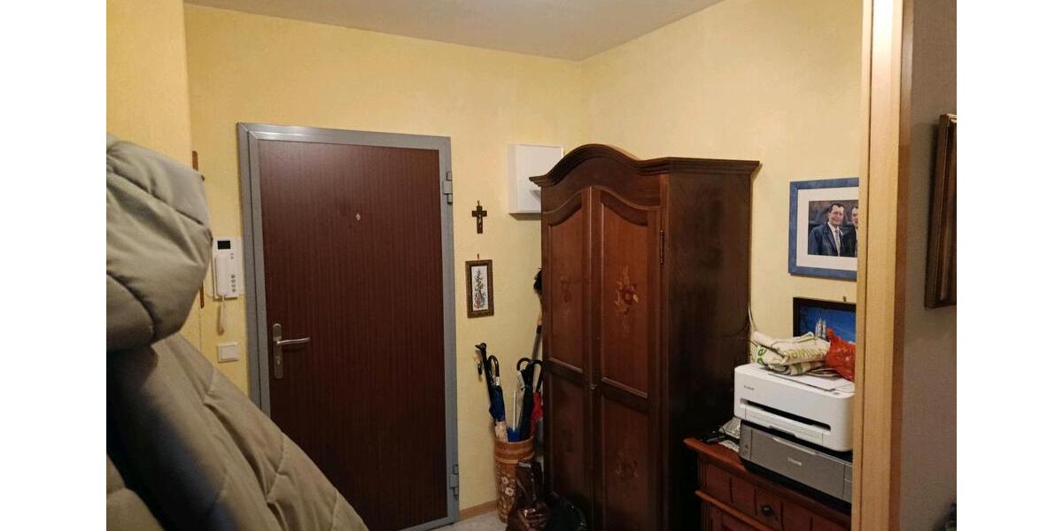 Etagenwohnung Koblenz Karthause - 3 Zimmer, 82 m&sup2;, 240.000&euro; | Angebot:26971936