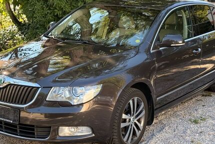 Skoda Superb 185.000 km 3.900 &euro; Ottobrunn-Unterbiberg 85521