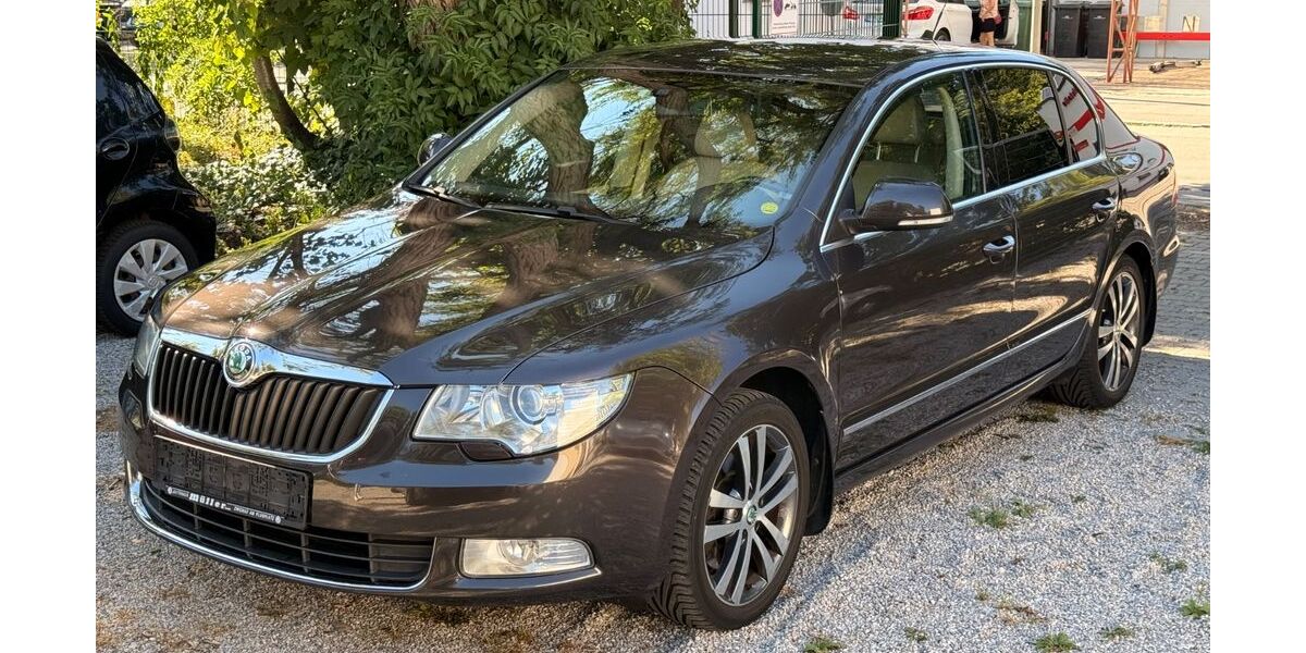 Skoda Superb 185.000 km 3.900 &euro; Ottobrunn-Unterbiberg 85521