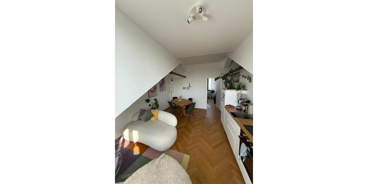Dachgeschoßwohnung Offenbach am Main Hafen - 2.5 Zimmer, 52 m&sup2;, 950&euro; | Angebot:25544453