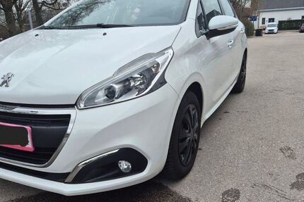 Peugeot 208 78.436 km 6.100 &euro; Karlsfeld 85757