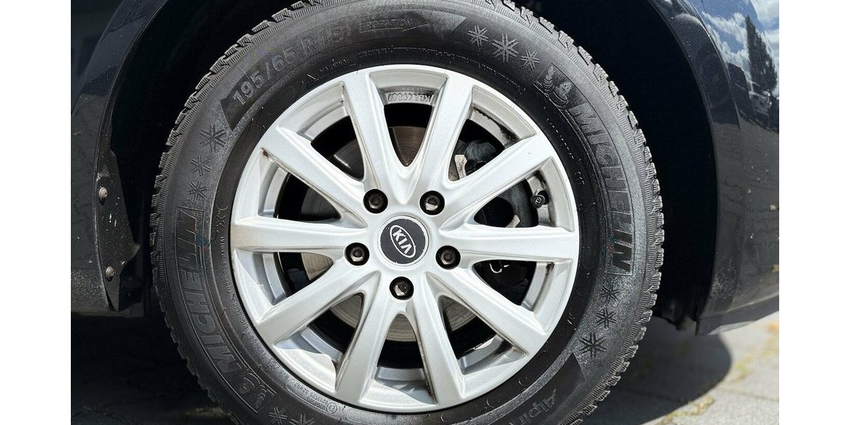 Kia Venga Vision / Klima / Navi / AHK / Pano / LPG 130.000 km 5.990 &euro; Mönchengladbach 41066