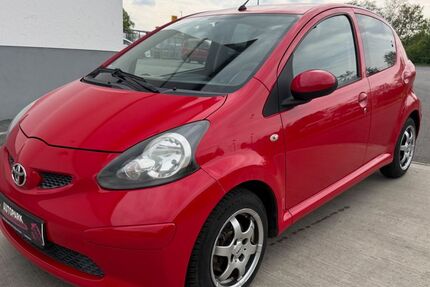 Toyota Aygo (X) 55.000 km 3.300 &euro; Holleben 06179
