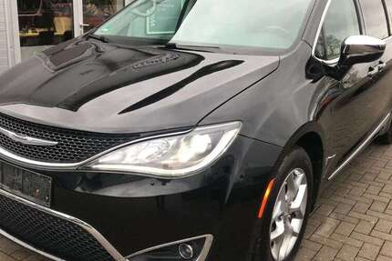 Chrysler Pacifica 342.130 km 18.900 € Erlensee 63526