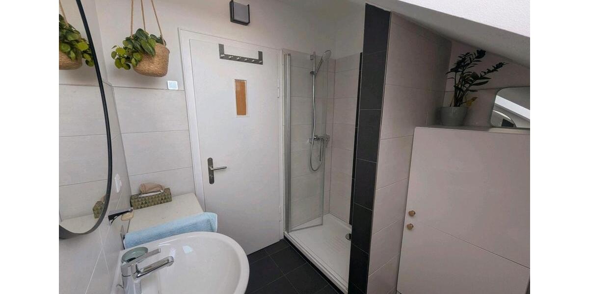 Dachgeschoßwohnung Hallstadt - 6 Zimmer, 128 m&sup2;, 480.000&euro; | Angebot:26767569