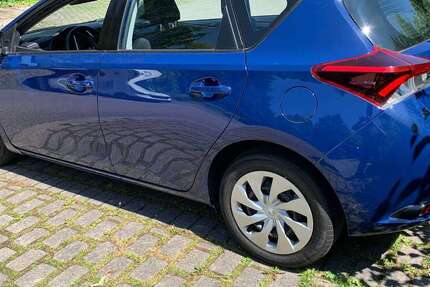 Toyota Auris 139.500 km 8.500 &euro; Bad Bergzabern, Stadt 76887