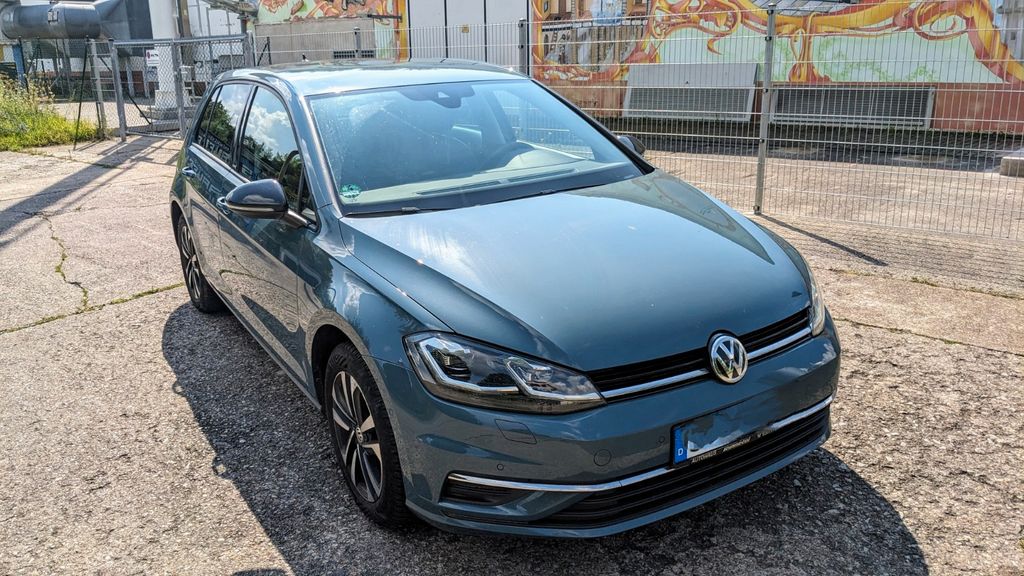 VW Golf 98.600 km 14.700 &euro; Saalfeld 07318