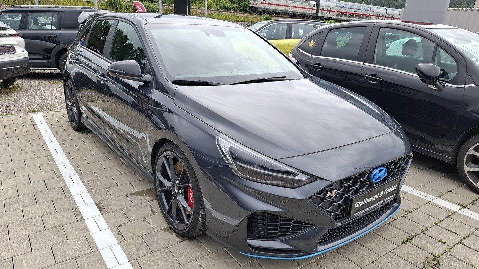 i30