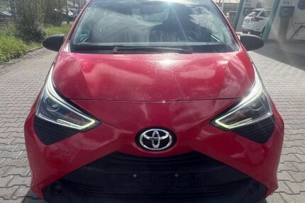 Toyota Aygo (X) 127.700 km 5.999 &euro; Germersheim 76726