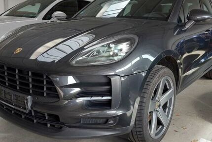 Porsche Macan 69.400 km 47.840 &euro; Paderborn 33100