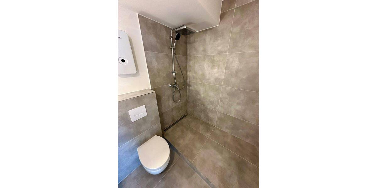 Etagenwohnung Düsseldorf Bilk - 4 Zimmer, 145 m&sup2;, 2.400&euro; | Angebot:26861741