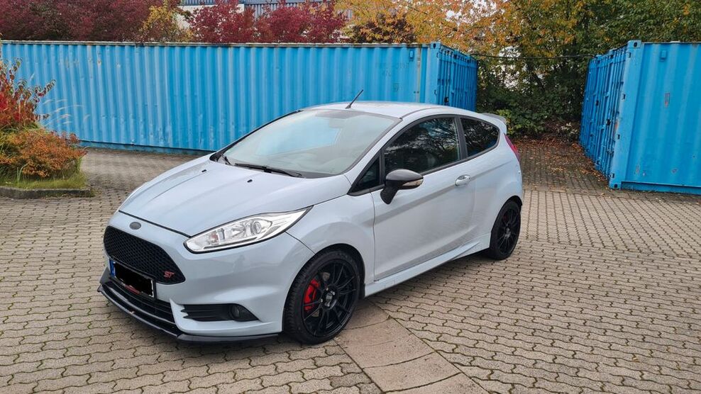 Ford Fiesta 97.102 km 14.999 € Naunhof 04683