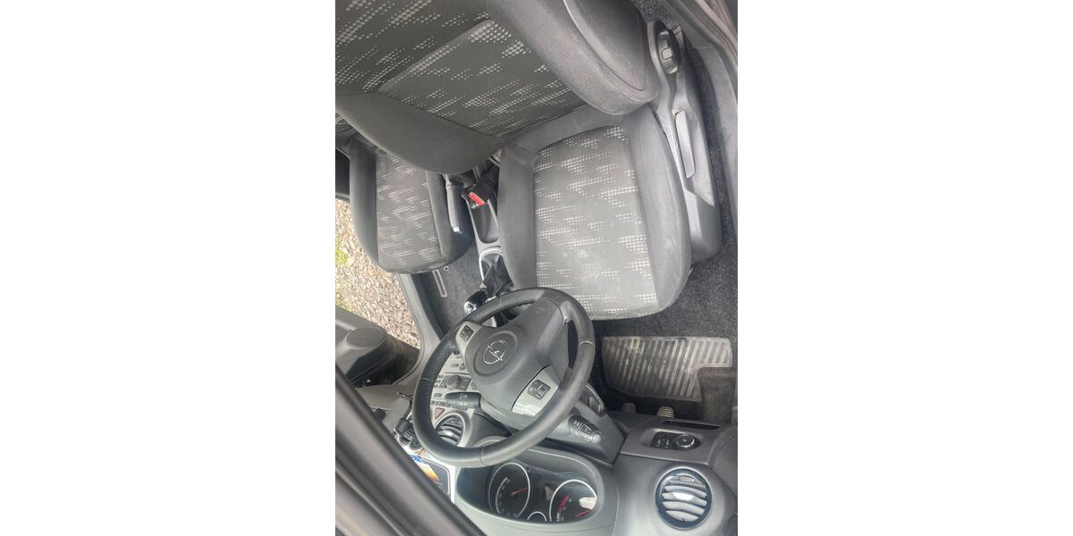 Opel Corsa 194.709 km 2.350 &euro; Rheinbrohl 56598