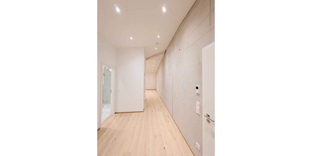 Etagenwohnung München Trudering-Riem - 3 Zimmer, 89 m&sup2;, 2.350&euro; | Angebot:25360365