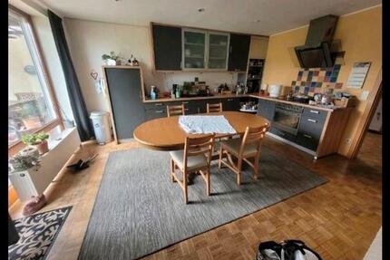 WG Zimmer ab sofort frei 6 zimmer