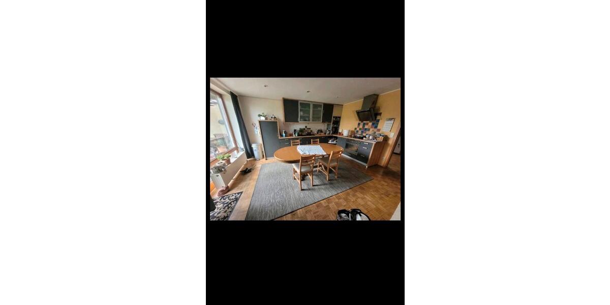 WG Zimmer ab sofort frei 6 zimmer