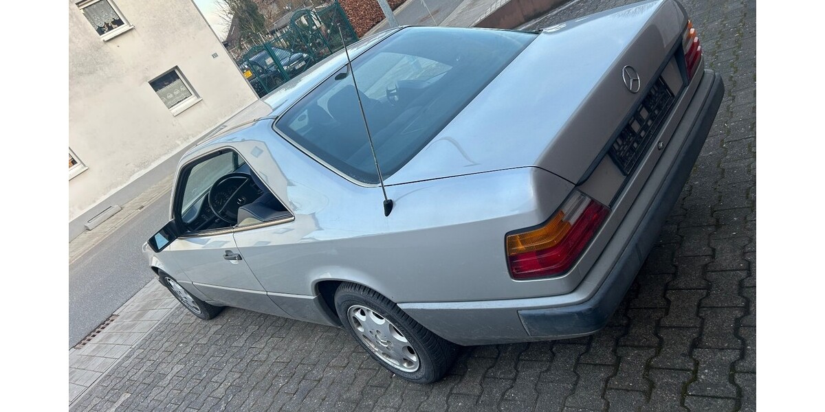 Mercedes-Benz CE 300 198.900 km 8.500 &euro; Bad Schwalbach 65307