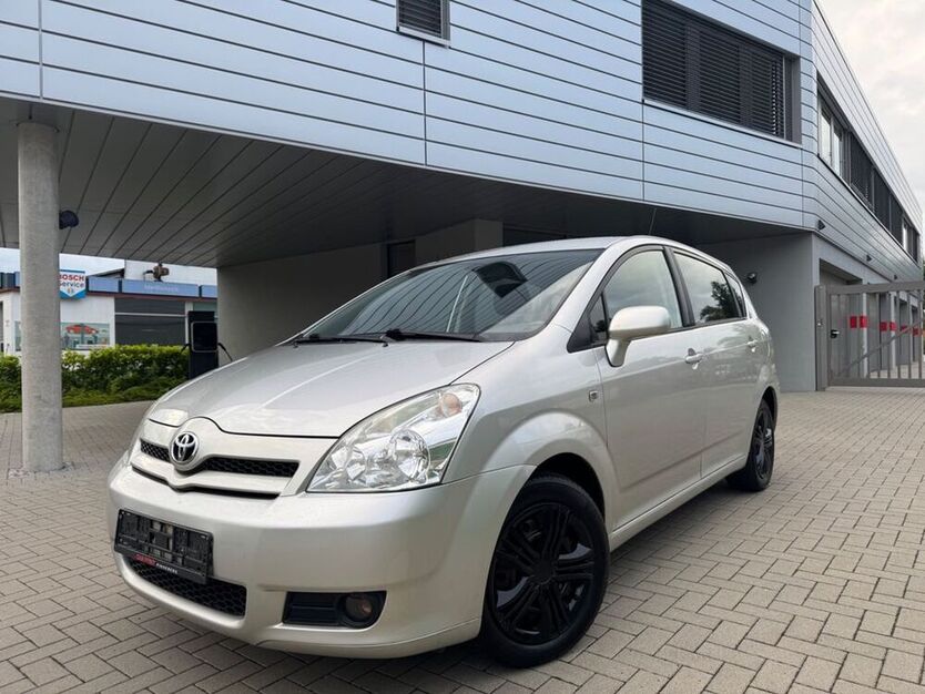 Corolla Verso
