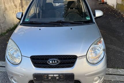 Kia Picanto 196.700 km 950 € Reutlingen 72762