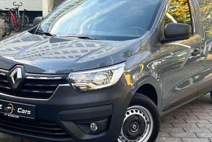 Renault Express 7.800 km 14.200 &euro; München 81677