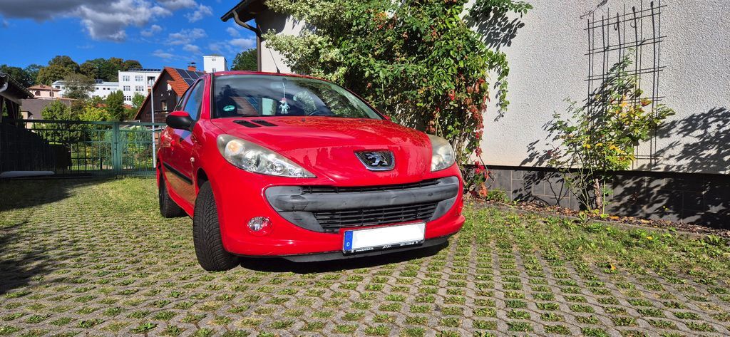 Peugeot 206 20.223 km 3.699 € Chemnitz 09123
