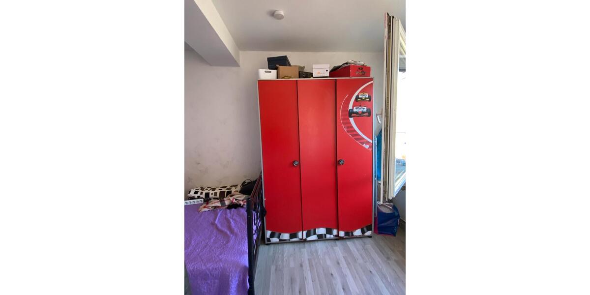 Erdgeschoßwohnung Krefeld Cracau - 4 Zimmer, 77 m&sup2;, 130.000&euro; | Angebot:25594032