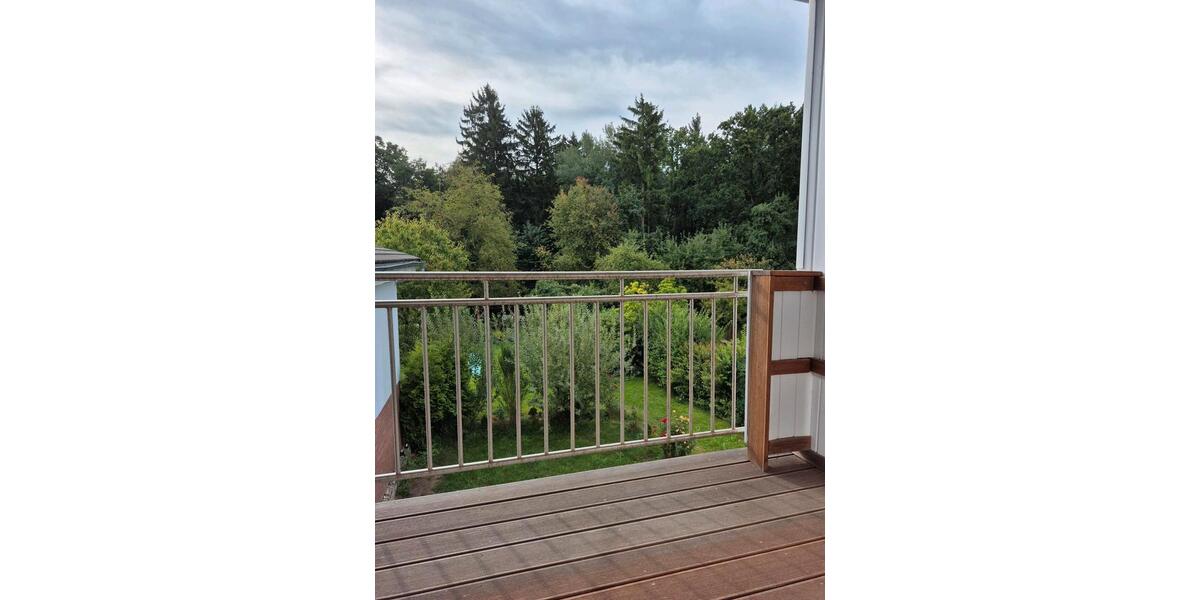 Wohnung 1.OG neu saniert-2 Pers.-BalkonTerrasseStellplatzWaldb 4 zimmer