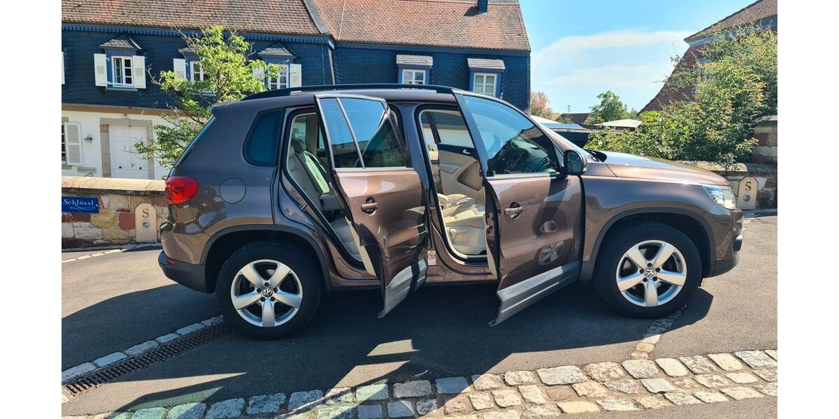 VW Tiguan 115.000 km 9.590 &euro; Bad Bergzabern 76887