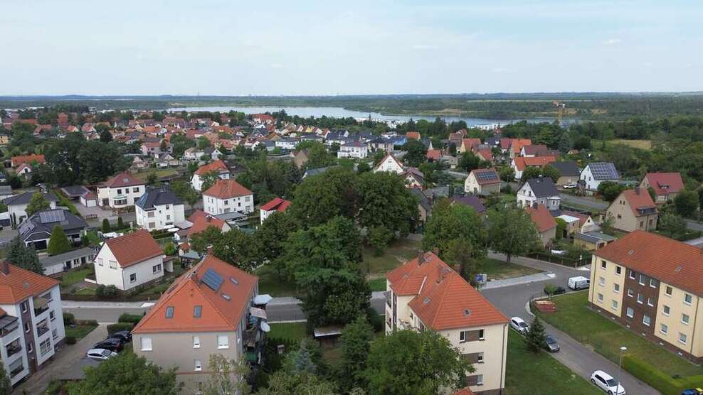 Wohnung zum Mieten in Zwenkau 385 € 50 m²