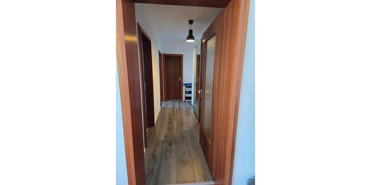 Dachgeschoßwohnung Saarbrücken Neue Bremm - 4 Zimmer, 86 m&sup2;, 277.000&euro; | Angebot:26398781